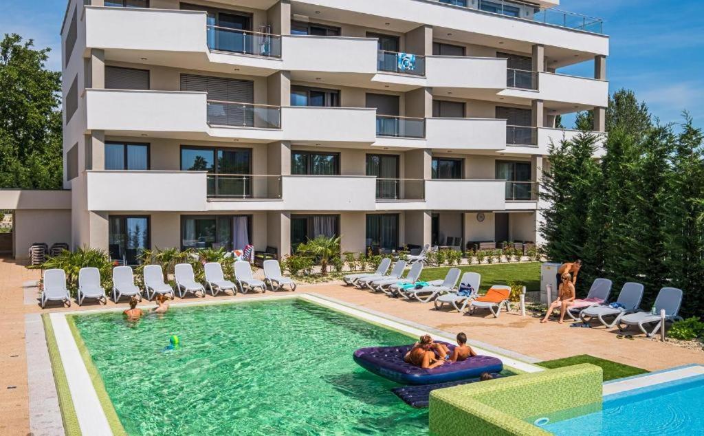 Fuered Luxury Apartman With Private Pool Balatonfured Exterior photo
