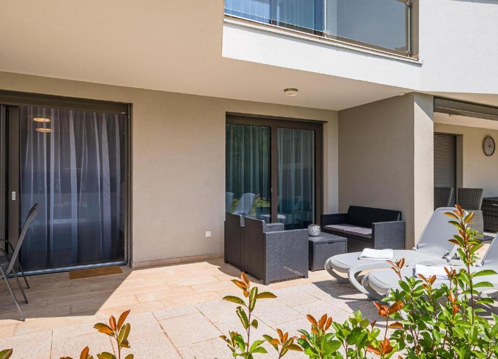 Fuered Luxury Apartman With Private Pool Balatonfured Exterior photo
