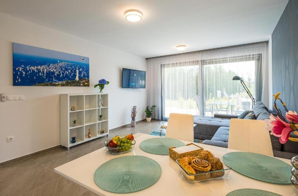 Fuered Luxury Apartman With Private Pool Balatonfured Exterior photo